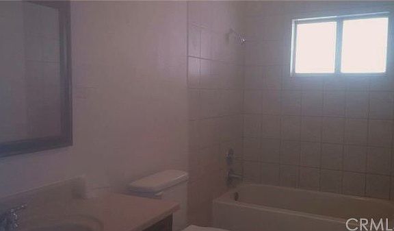 4th image of 24320 Eucalyptus Ave