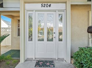 5204 Etiwanda Ave, Tarzana, CA 91356