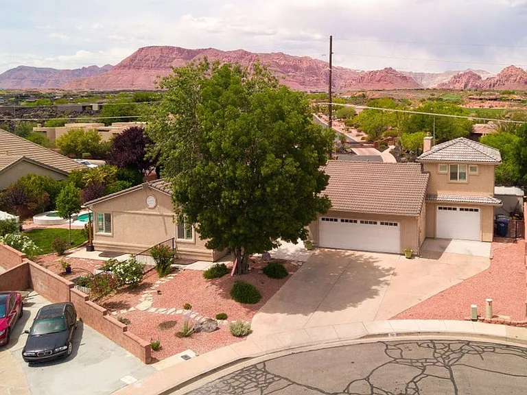 1983 N Centennial Cir — Photo 45