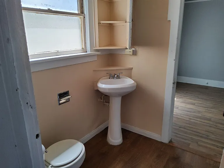 506 Fig St — Photo 6