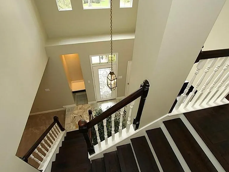 23035 Lanham Dr — Photo 12