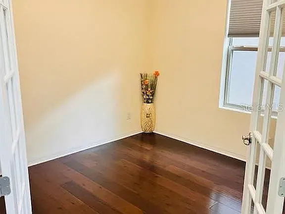 452 Rocky Grove Ln — Photo 3