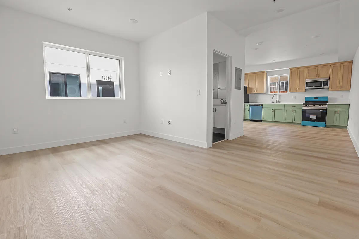 Building Photo - 1265 Browning Blvd #1/4