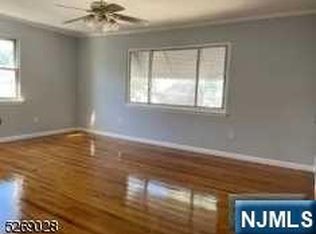 196-198 Tuxedo Pkwy, Newark, NJ 07106