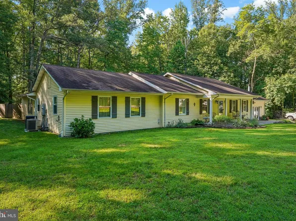 18303 Possum Point Rd, Dumfries, VA 22026
