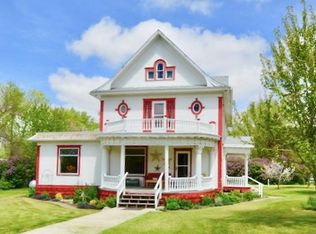 302 4th St, Frederick City, SD 57441