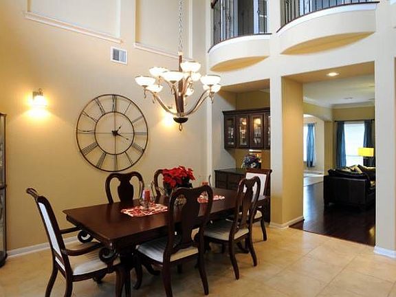 Entry/Dining