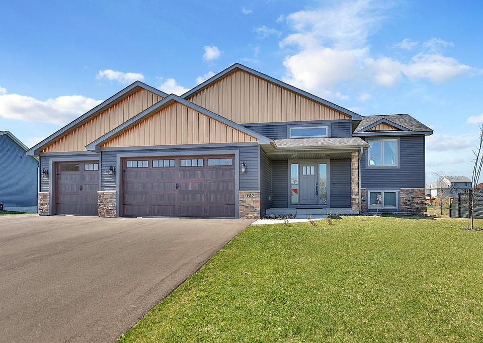 1st image of 1620 Otter Way