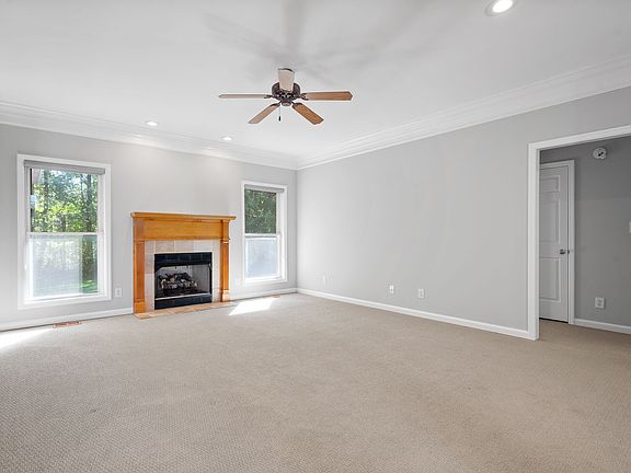 5th image of 3194 Quincy Ln