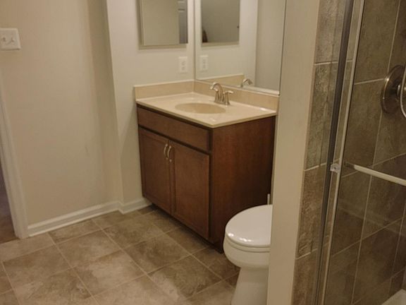 5th image of 900 Uppermarlboro