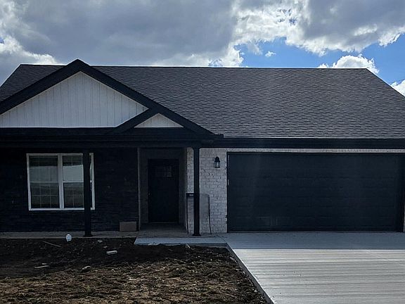 2nd image of 421 Yosemite Ln