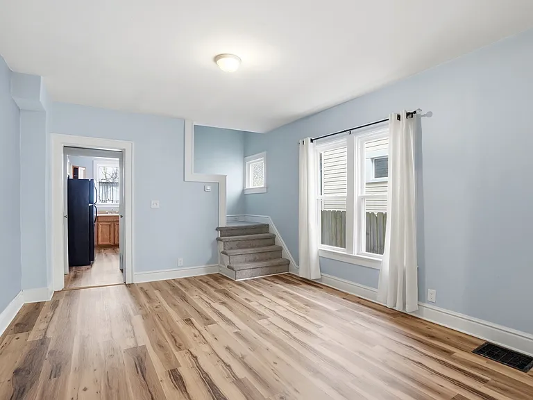 214 E Hudson St #212 — Photo 2
