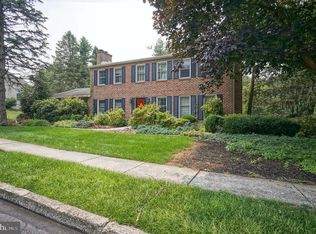 832 Anthony Dr, Mechanicsburg, PA 17050