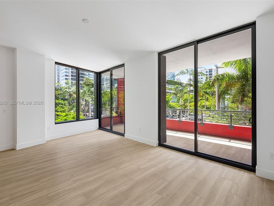 1st image of 90 32nd St #212