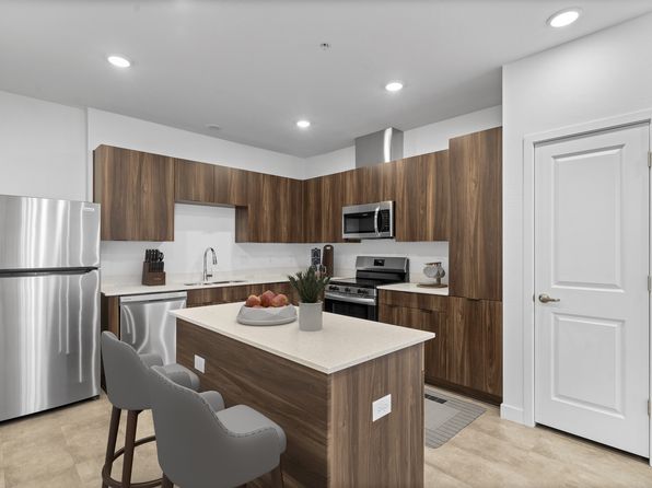 75 S Trekell Rd #7203