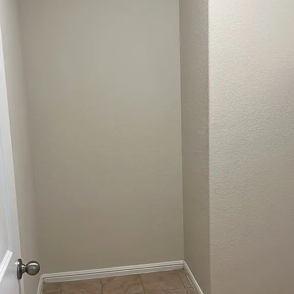 Laundry room entry