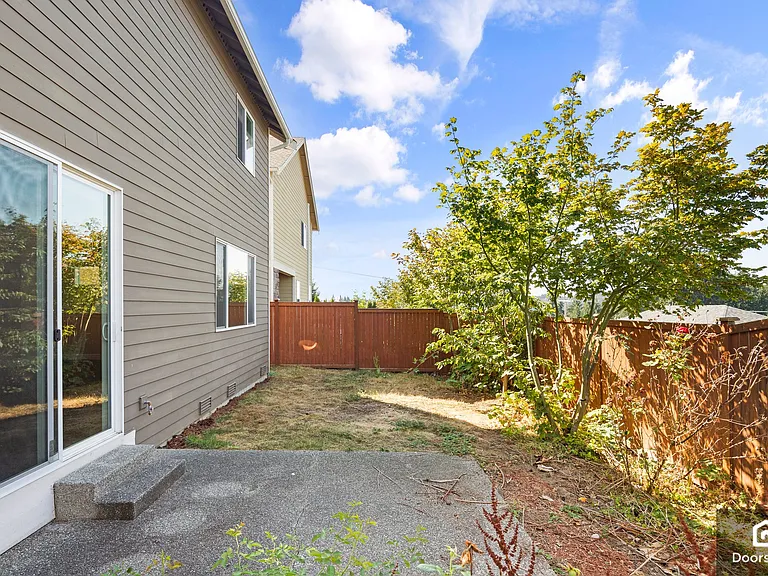 22718 36th Dr SE — Photo 33