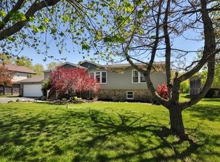 7903 Ainsworth Rd, Hobart, IN 46342