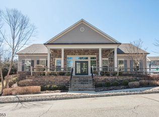11 Albert Ct, Randolph, NJ 07869
