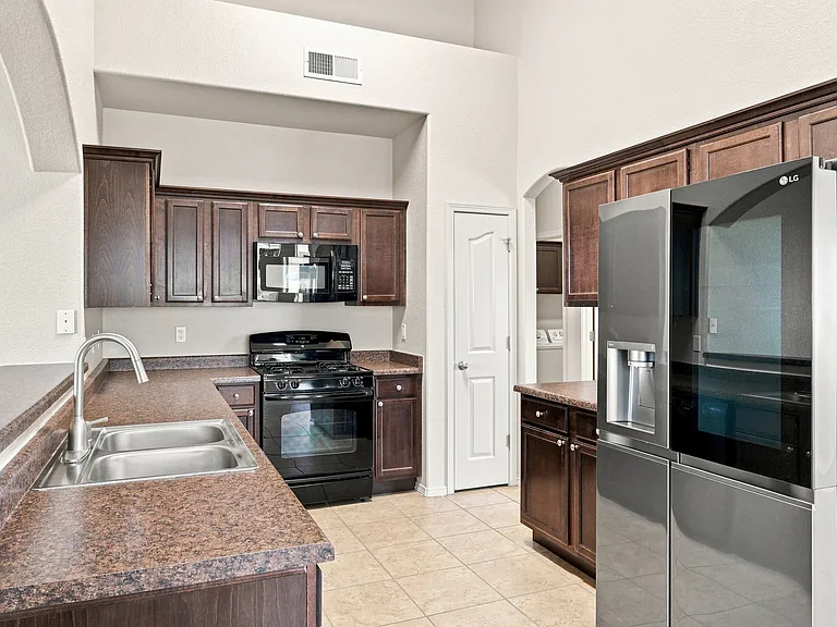 1337 Fito Hernandez St — Photo 8