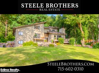 1409 Riverside Dr N, Hudson, WI 54016