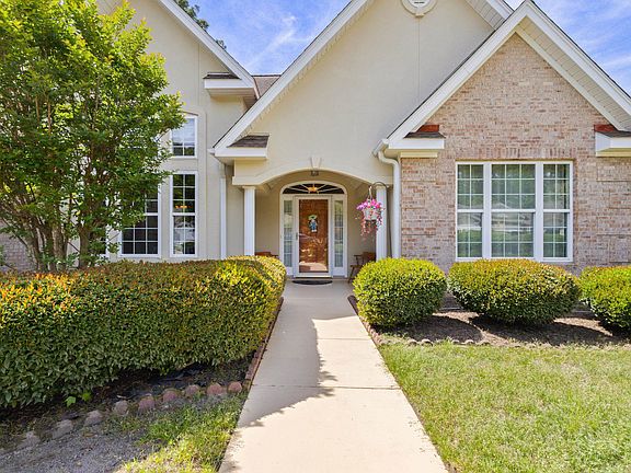2nd image of 4565 Firethorne Dr.