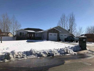 18 N Elm Ln, Rigby, ID, 83442