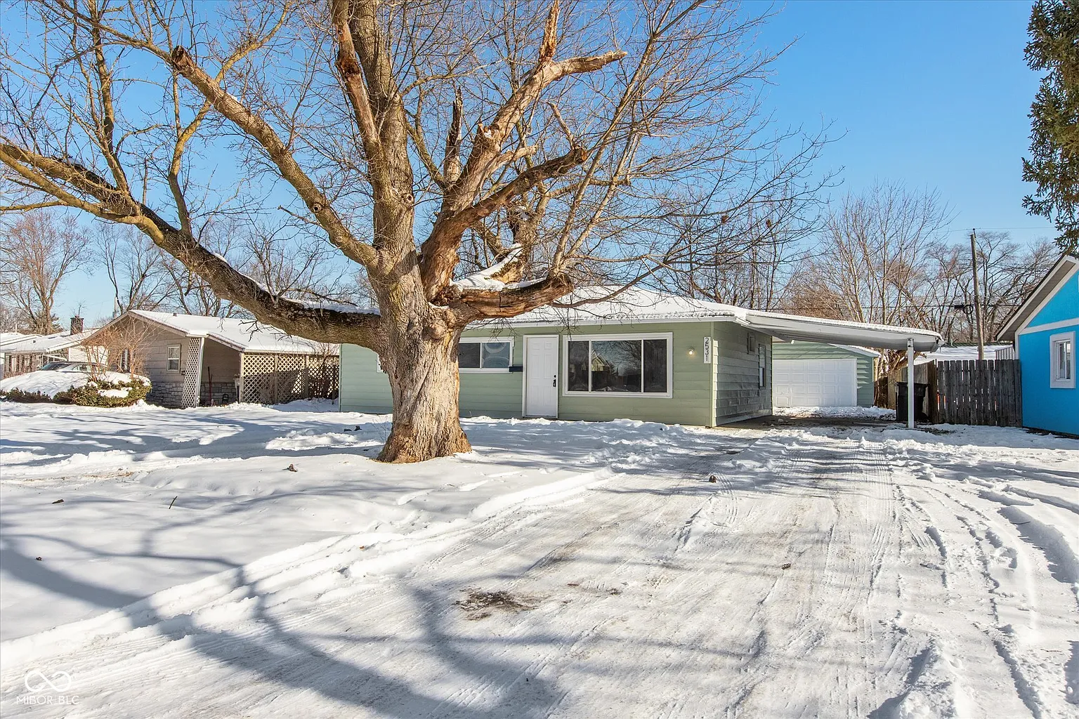 2531 Falcon Dr photo 1