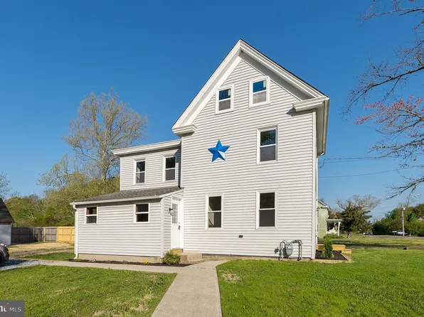 110 High St, Leesburg, NJ 08327