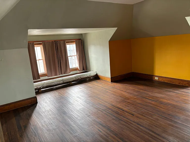 2055 W 41st St — Photo 26