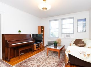 183 Kent St APT 6, Brookline, MA 02446
