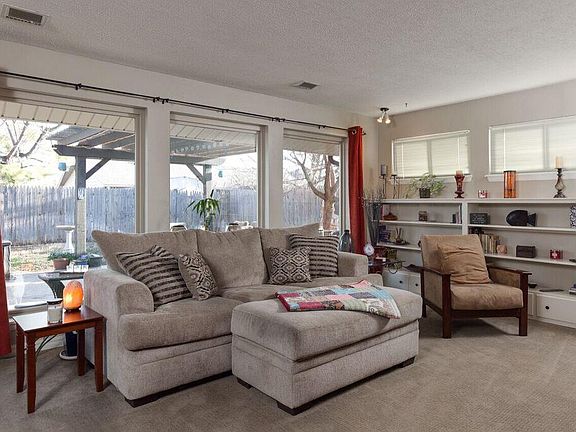 4th image of 3024 Chaucer Dr
