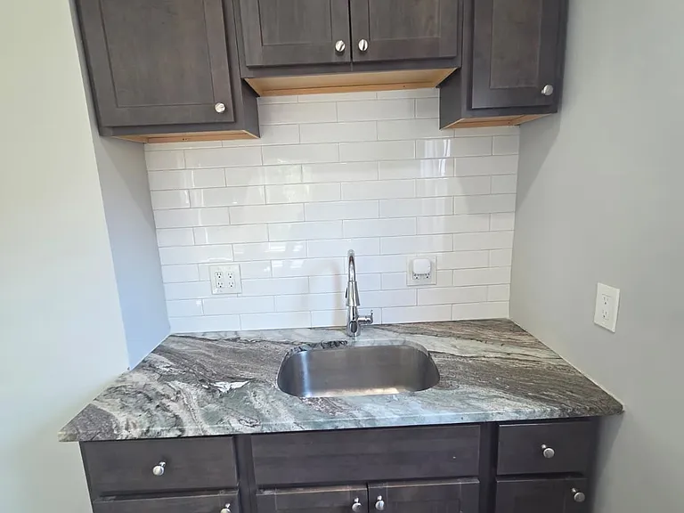 51 Arverne Ter #2 — Photo 3
