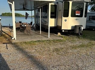 570 Moors Rd, Gilbertsville, KY 42044