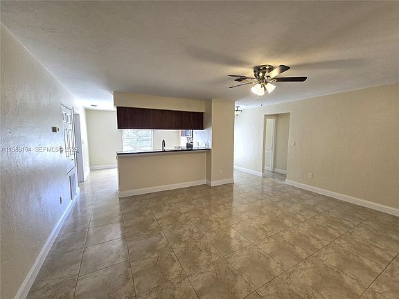 5th image of 1417 Cornelia Ave