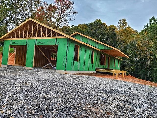1st image of 210 Blackberry Cove Dr #5