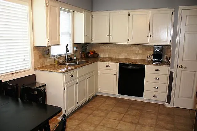 10065 Bluejacket Dr — Photo 4
