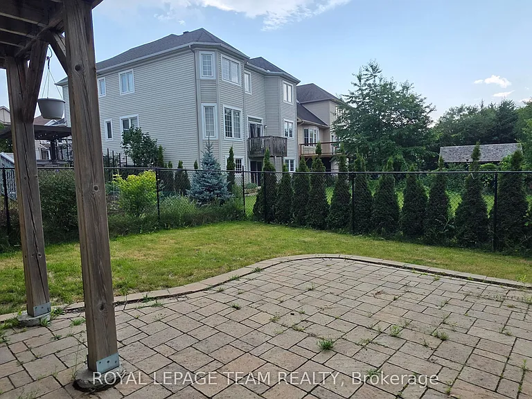 2714 Grand Vista Cir — Photo 32