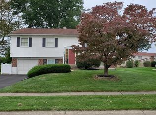 408 Overlook Dr, Warminster, PA 18974