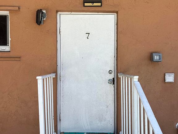 2nd image of 98480 Overseas Hwy APT 7