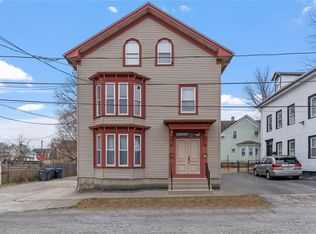 32 Henrietta St, Providence, RI 02904