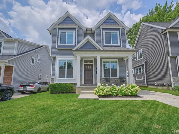 3933 Buckingham Ave, Berkley, MI 48072