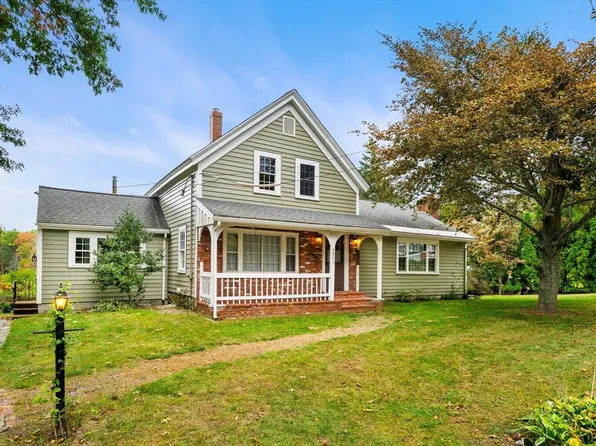 490 Dale St, North Andover, MA 01845
