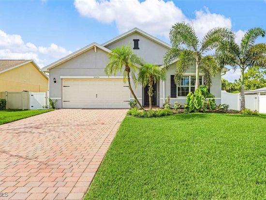 10125 Sunshine Dr, Bonita Springs, FL 34135