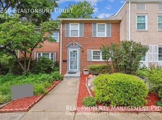 8366 Glastonbury Ct, Annandale, VA 22003