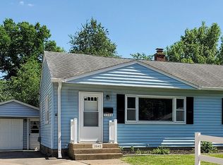 3340 26th St, Rock Island, IL