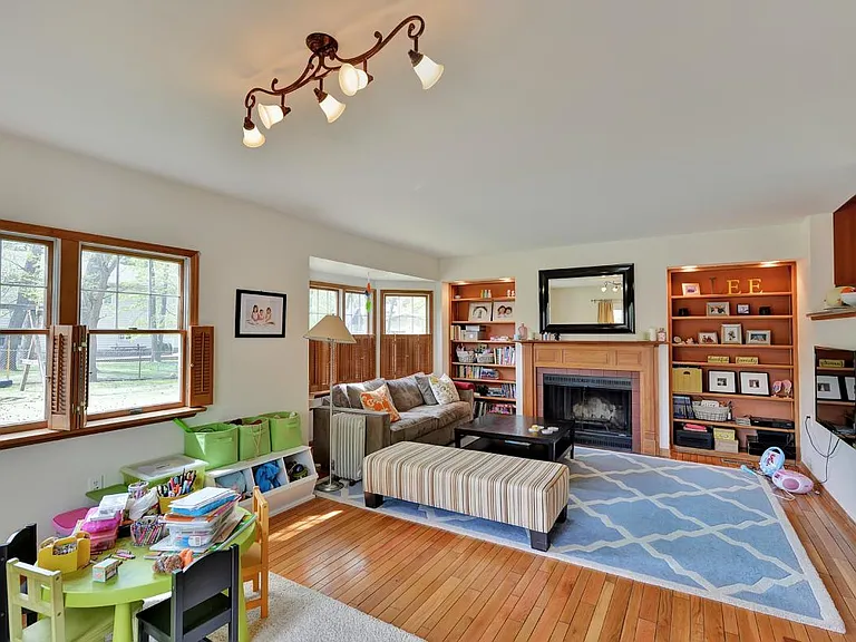 20 Pershing Pl — Photo 3