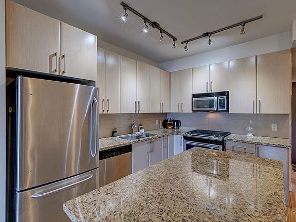 4th image of 5160 Davis Bay Rd #360