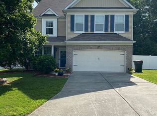 104 Chennault Cir, Yorktown, VA 23690