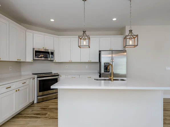 Gifford Groves, 3240 E Pinchot Ave #6, Phoenix, AZ 85018